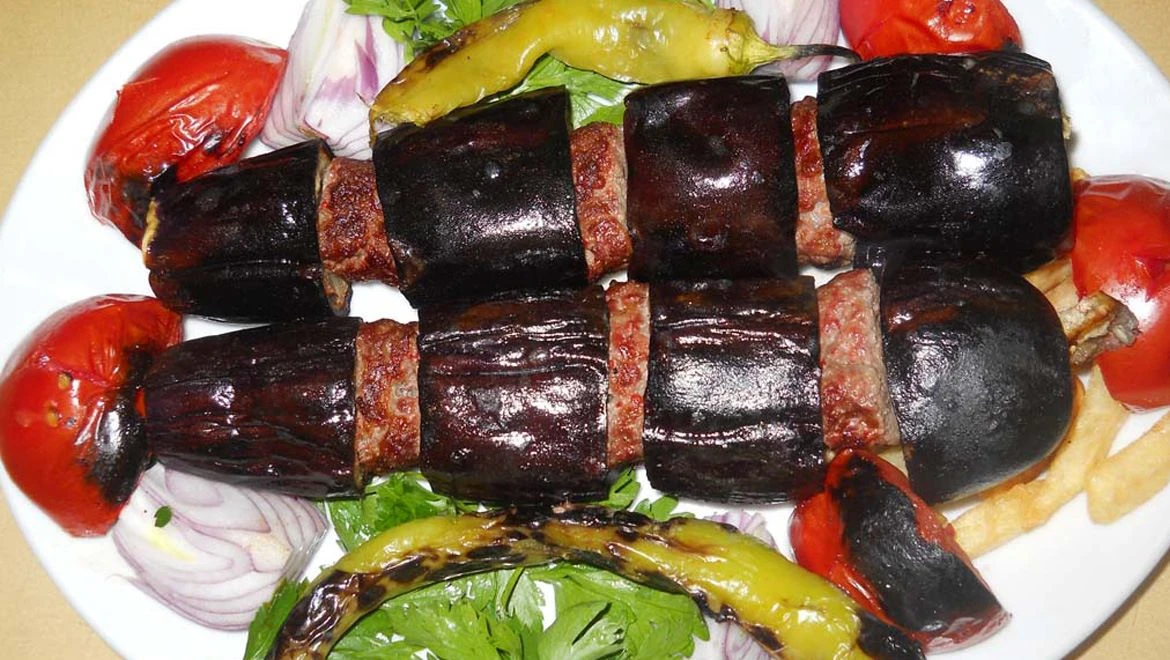 Şanlıurfa  Patlıcanlı Kebap Siparişi